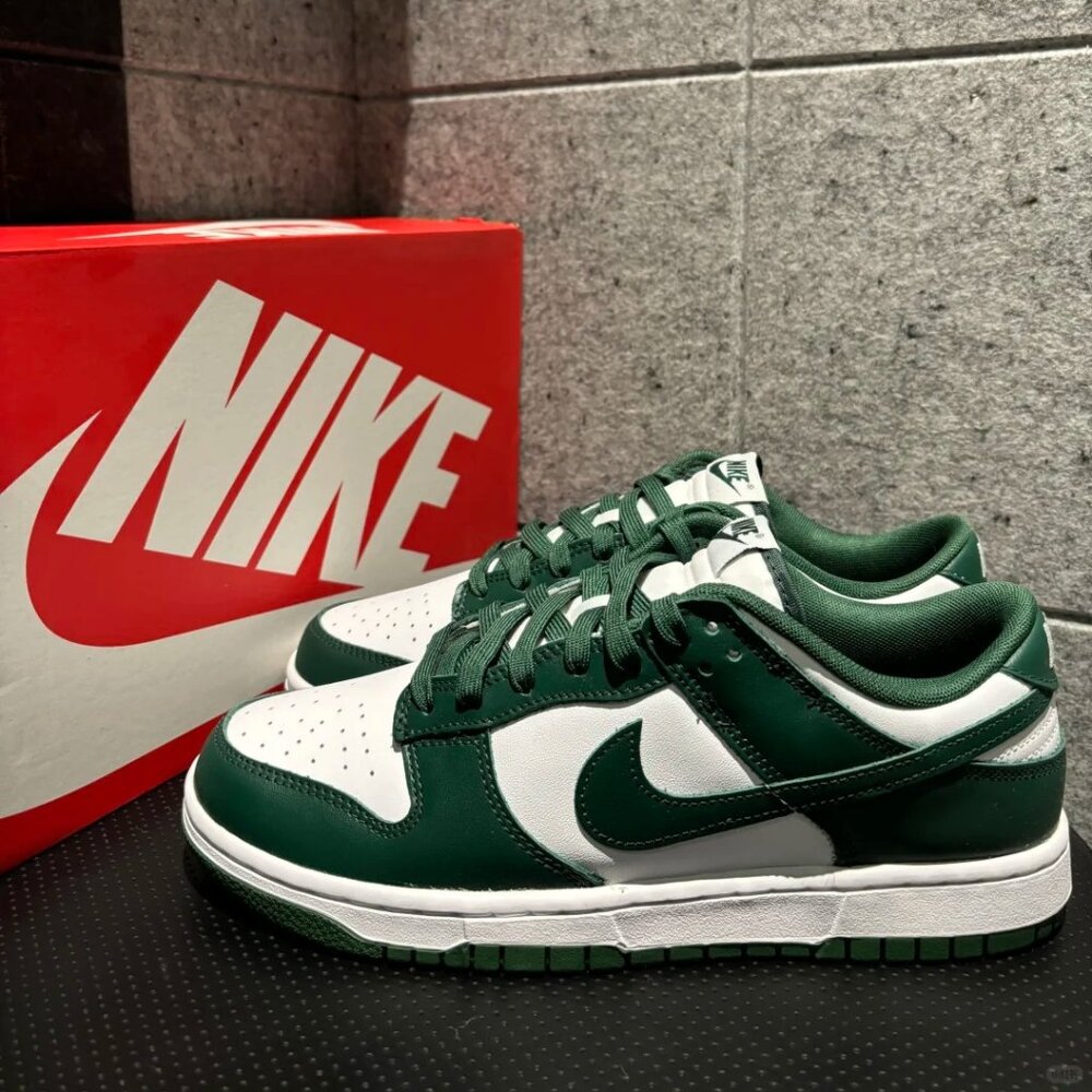 Nike Dunk Low "Team Green" - Michigan Green and White "DD1391-101" - Picture 6 of 11